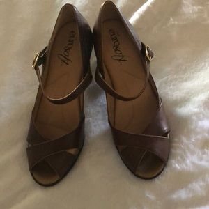 Eorosoft Carmel Betty 7B.